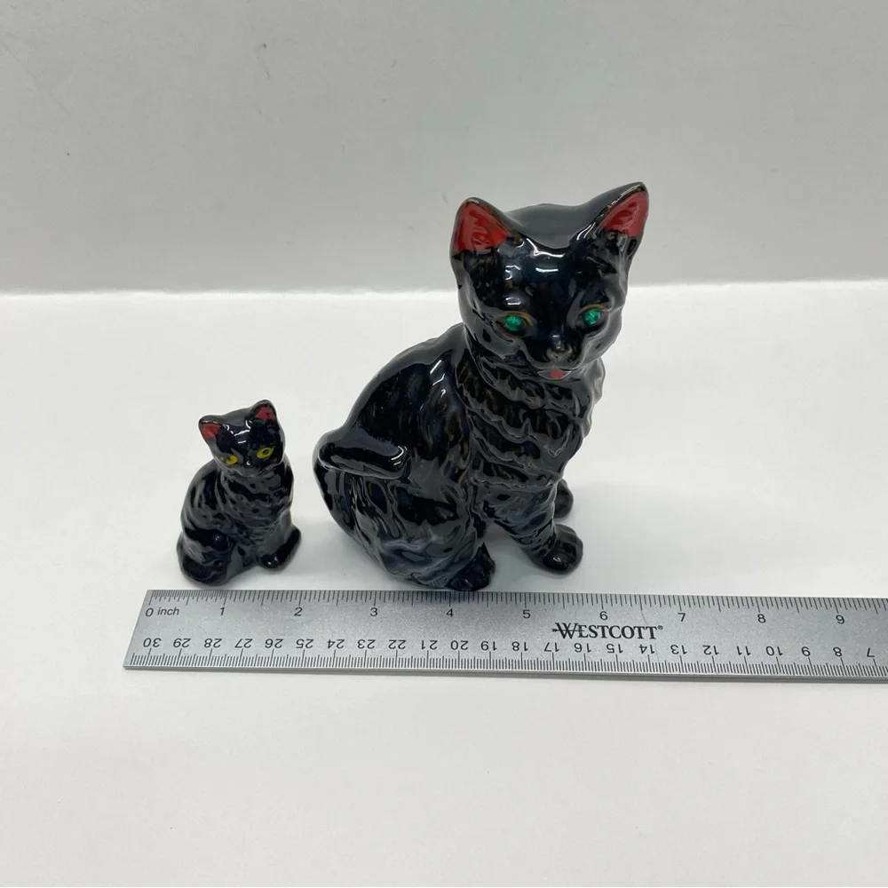 Vintage Japan Ceramic Redware Cats Set of 2 Red Ears 1-Green Jewel Eyes 1-Yellow
